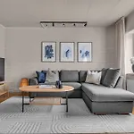 Urban Apartment In City Center!